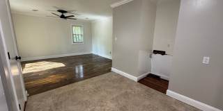 Private Duplex Style 2-bedroom! Gallery 6