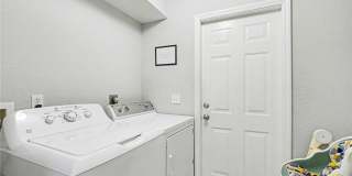 2727 SW 2nd Court Gallery 18