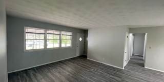 Beautiful 3 bedroom 1.5 bath waiting for you to call home . Gallery 4