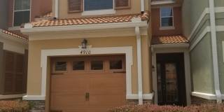 Beautiful 3 bedrooms 2.5 baths townhouse with 1 car garage in Tuscany Place Gallery 3