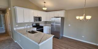 Brand New Douglas Fir-2Br/2Ba Rental Home-Second Floor Gallery 6
