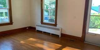 Charming Home with Large Backyard Near Radford University Gallery 8