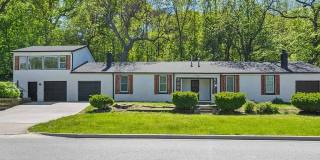 8852 Woodland Road Gallery 1