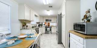 SEASONAL / SHORT-TERM RENTAL – Charming Downtown Punta Gorda Retreat Gallery 19