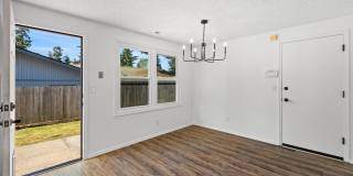 Stunning 4 Bedroom Columbia Highlands Home for Lease - 14103 SE McGillivray Blvd Gallery 8