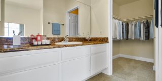 Summit At Warner Center Gallery 122