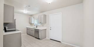 NEWLY-REMODELED 3-BEDROOM HOME IN HERITAGE SUBDIVISION Gallery 9