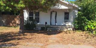 Three bedroom home in the heart of Abilene! Gallery 1