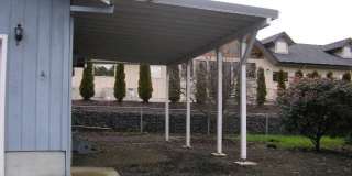 Large 2 Bedroom Hucrest Home! 1 Year Lease Required Gallery 3