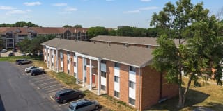 Colonial Village Gallery 19