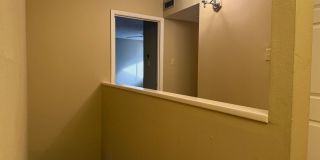 10 Hampshire Circle, Little Rock AR 72211 - Wonderfully updated 3br 2ba 2 story condo just off R Parham Gallery 14