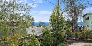 Modern Coastal Lease in Top of the World Gallery 21