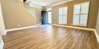 3 Bed, 2.5 Bath Townhome w/ 2 Car Garage Gallery 4