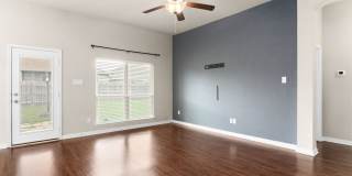 3 Bedroom 2 bath in La Pointe Community Gallery 4