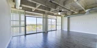 230 West Alabama Apartments Gallery 24