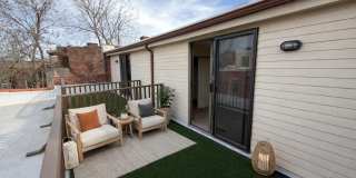 1911 South 11th Street Gallery 12