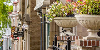 152 N MAIN Street Gallery 46