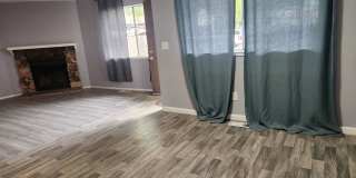 Charming 2-bedroom, 2- bathroom home in park like setting close to downtown Santa Rosa Gallery 6