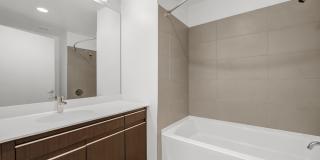 Massive 2/Bdrm 2/bath With Sizable Outdoor Terrace ! A+ Location & Amenities Gallery 10