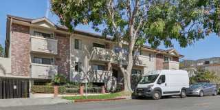 725 E Providencia Ave Gallery 1