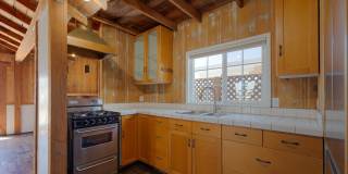 Charming 1BR Beach Cottage in Hollywood by the Sea – Private Yard & Walk to the Sand Charming 1BR Beach Cottage in Hollywood by the Sea – Private Yard & Walk to the Sand Gallery 6