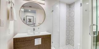 570 Ocean Drive Gallery 21