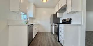 Spacious 2BD with Private Laundry Room, Garage Parking & Private Entrance Spacious 2BD with Private Laundry Room, Garage Parking & Private Entrance Gallery 8