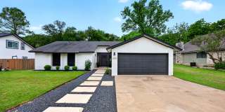 3 Bedroom 2 Bathroom Austin Home: Oak Forest Subdivision Gallery 1