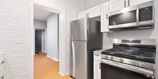 Renovated 2 Bed, 1.5 Bath Rowhome in Hazelwood - Central AC & Heat, Laundry - Available Now! Gallery 5