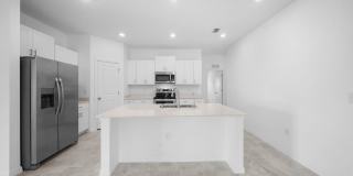 Stunning New construction home in North Fort Myers Gallery 10