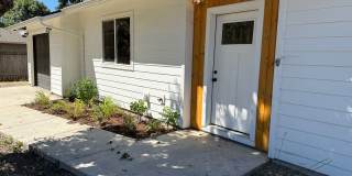 Updated 3-bedroom, 2 bath house in Eugene! Gallery 1