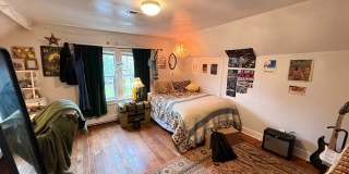 Beautiful home in York Neighborhood! Gallery 13