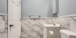 2533 W LOMBARD Street Gallery 18