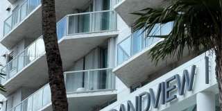 5900 Collins Avenue Gallery 20