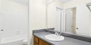 Midwood Gardens Apartments Gallery 20