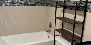 14421 N Kendall Dr Gallery 7