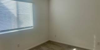 3 bed 2 bath 2 car garage Townhome "On the Strip" South Las Vegas Blvd Gallery 20