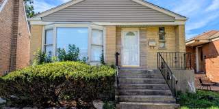 6328 N Troy Street Gallery 1