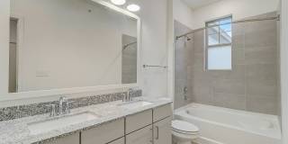 Caliza at the Loop Gallery 49