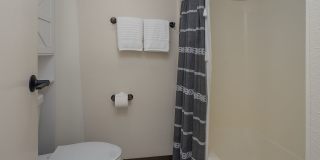 101 Aupuni St Gallery 7