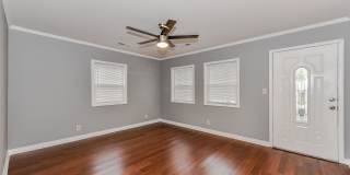 306 Plymouth Avenue Gallery 3