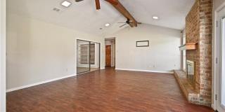 2505 Rustling Oaks Drive Gallery 8