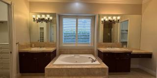 Stunning Seven Oaks Home! Gallery 19