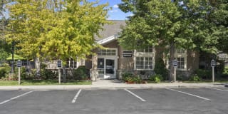 The Falls At Hunters Pointe Gallery 30