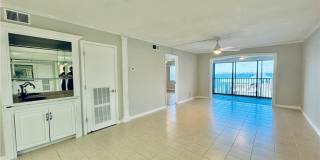 2711 1st Street unit: 102 Gallery 5