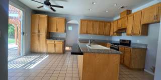 Great Location! 5BD and 3BA in a desirable North Stockton Gallery 4