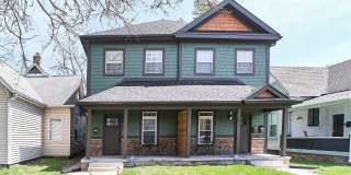 Beautiful 2BD Duplex in the Heart of downtown Indy! Gallery 1