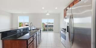 43849 KINGSTON STATION Terrace Gallery 5