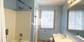 9585 Queensland Lane North Gallery 8