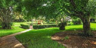 160 Yacht Club 206 Way Gallery 33